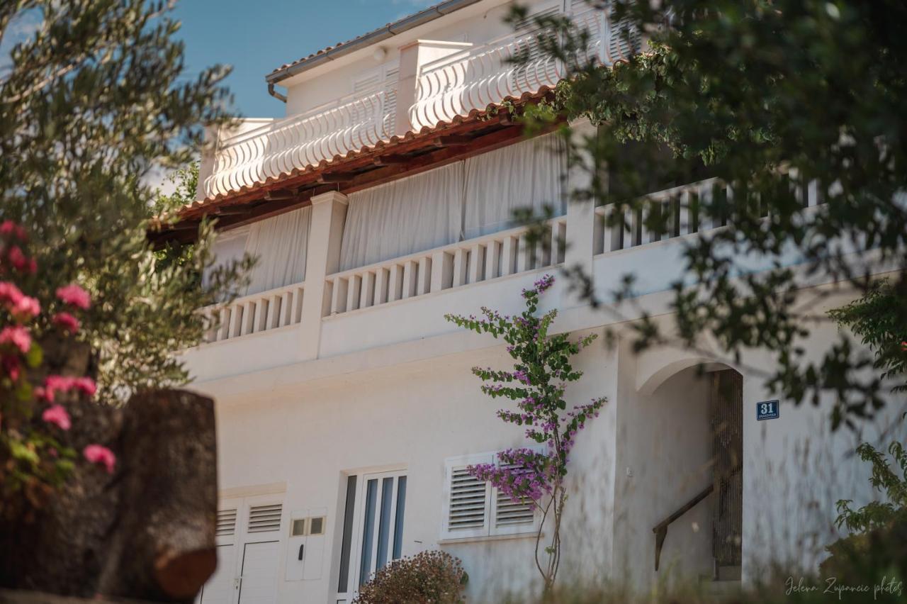 Apartments Lastovo Silic المظهر الخارجي الصورة