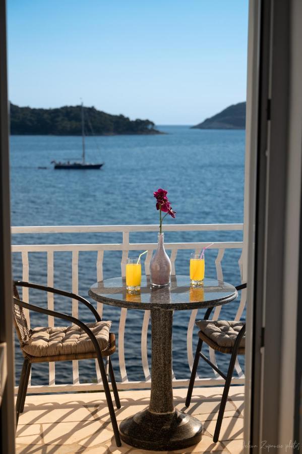 Apartments Lastovo Silic المظهر الخارجي الصورة